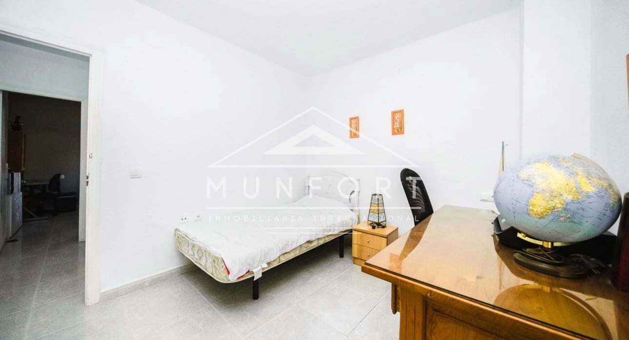 6 Zimmer Villa zu verkaufen in Villamartin mit Pool - 450.000 € (Ref: 9451519)