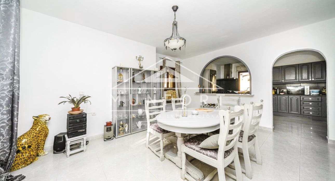 6 Zimmer Villa zu verkaufen in Villamartin mit Pool - 450.000 € (Ref: 9451519)