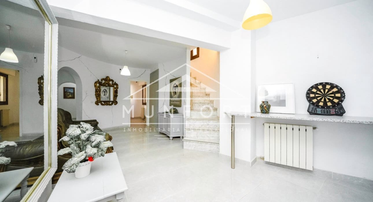 6 Zimmer Villa zu verkaufen in Villamartin mit Pool - 450.000 € (Ref: 9451519)