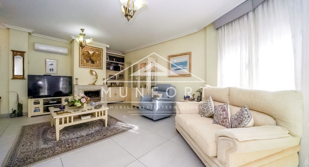 4 slaapkamer Villa te koop in Pinar de Campoverde met zwembad - € 494.900 (Ref: 9451644)