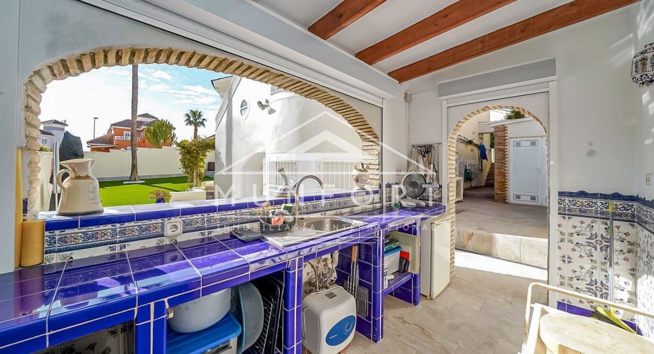 4 slaapkamer Villa te koop in Pinar de Campoverde met zwembad - € 494.900 (Ref: 9451644)