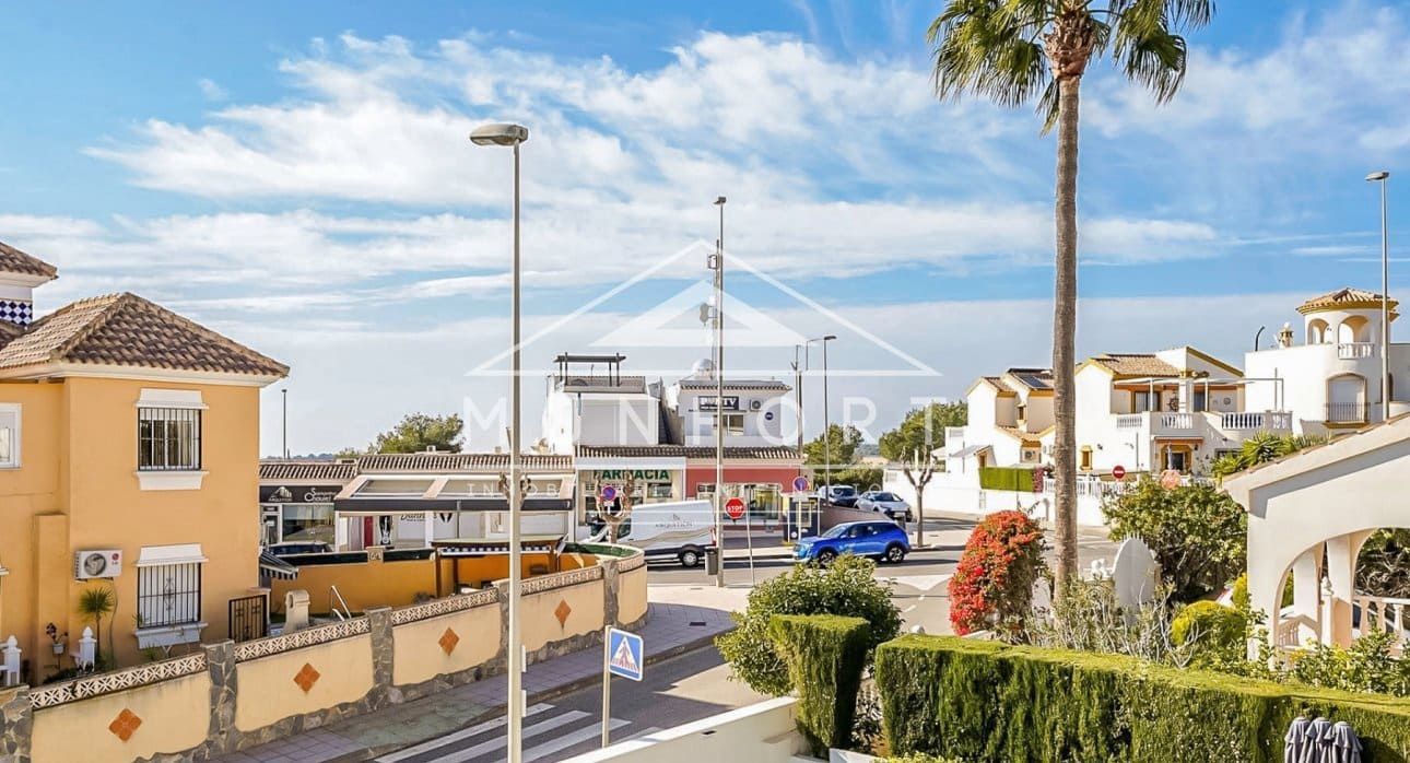 4 slaapkamer Villa te koop in Pinar de Campoverde met zwembad - € 494.900 (Ref: 9451644)