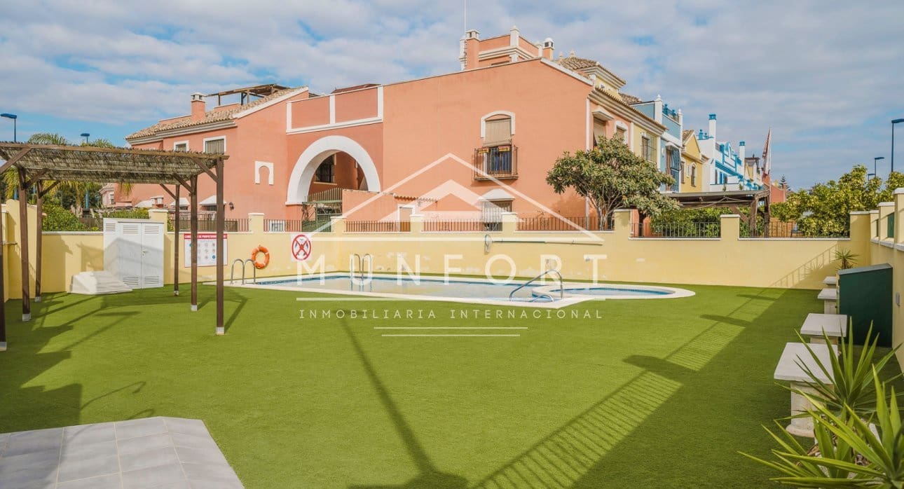 2 soveværelse Bungalow til salg i Roda med swimmingpool - € 159.900 (Ref: 9451646)