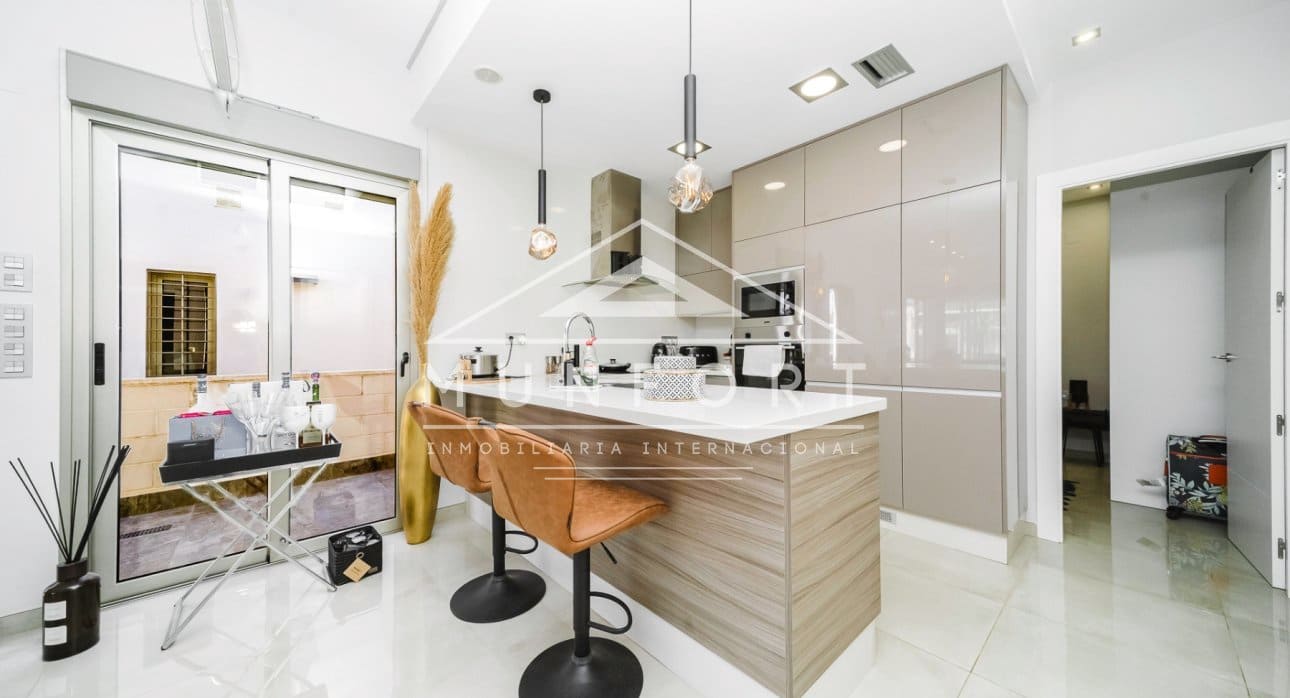 3 slaapkamer Villa te koop in Orihuela Costa met zwembad - € 369.900 (Ref: 9451647)