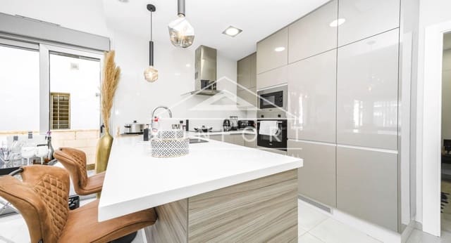 3 slaapkamer Villa te koop in Los Almendros (Orihuela Costa), Orihuela met zwembad - € 369.900 (Ref: 9451647)