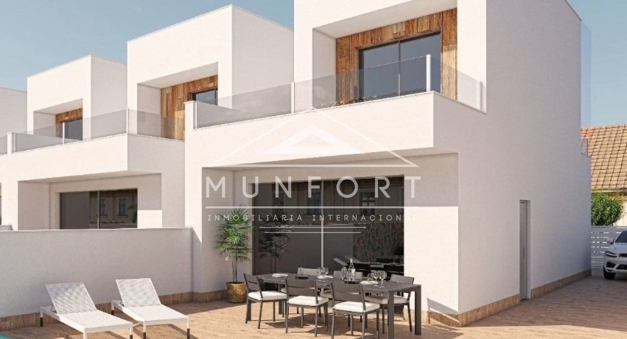 3 Zimmer Haus zu verkaufen in San Pedro del Pinatar mit Pool - 380.000 € (Ref: 9457845)