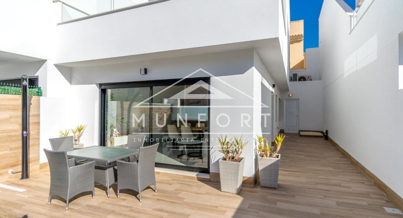 3 Zimmer Haus zu verkaufen in San Pedro del Pinatar mit Pool - 380.000 € (Ref: 9457845)