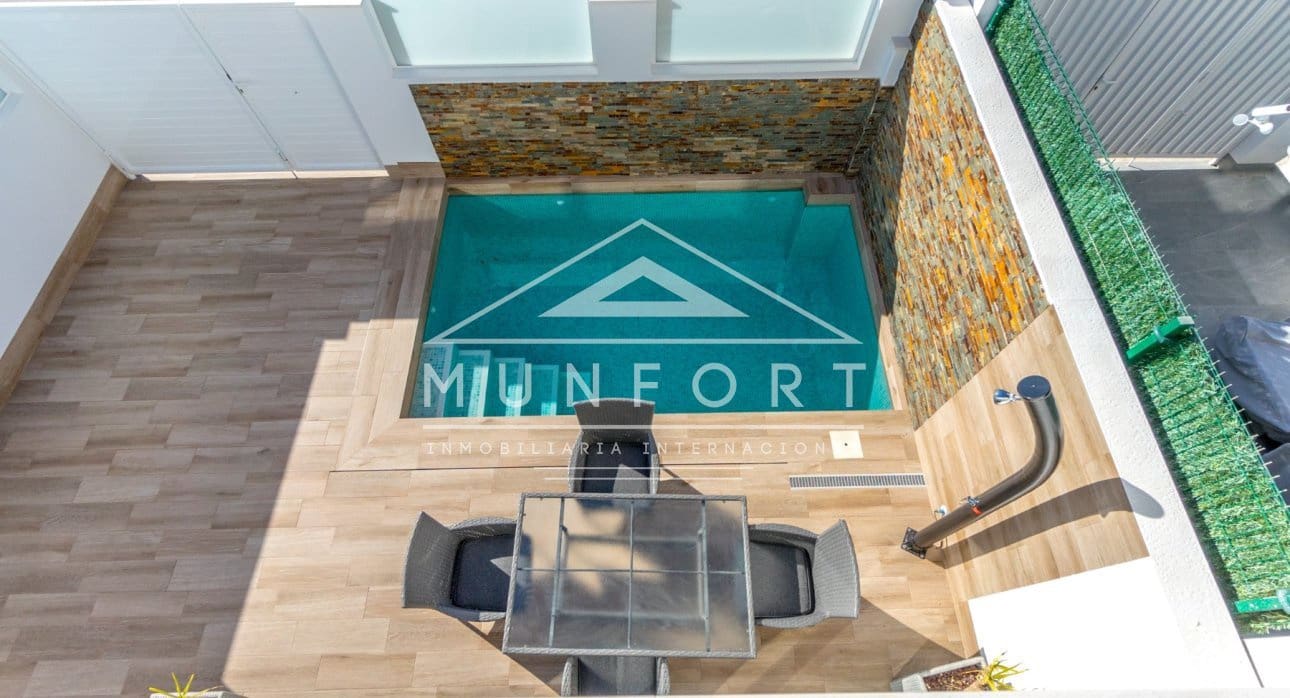 3 Zimmer Haus zu verkaufen in San Pedro del Pinatar mit Pool - 380.000 € (Ref: 9457845)