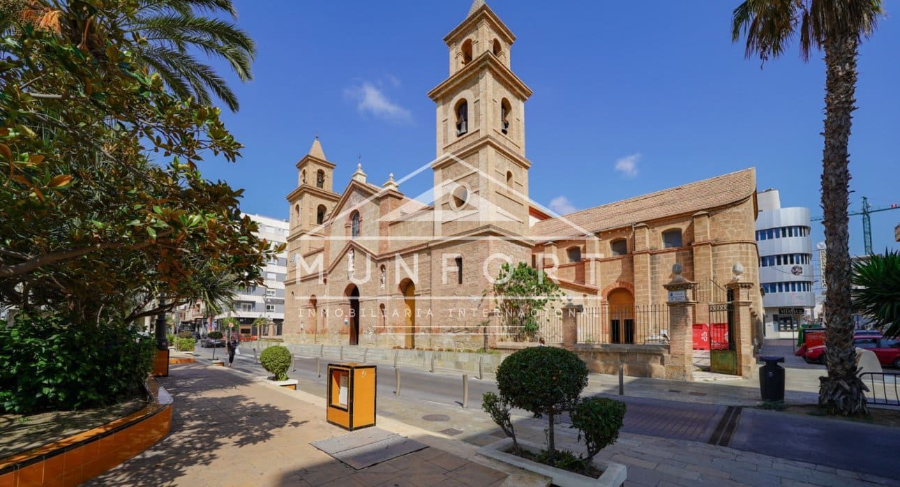 2 slaapkamer Bungalow te koop in Torrevieja met zwembad - € 329.900 (Ref: 9462835)