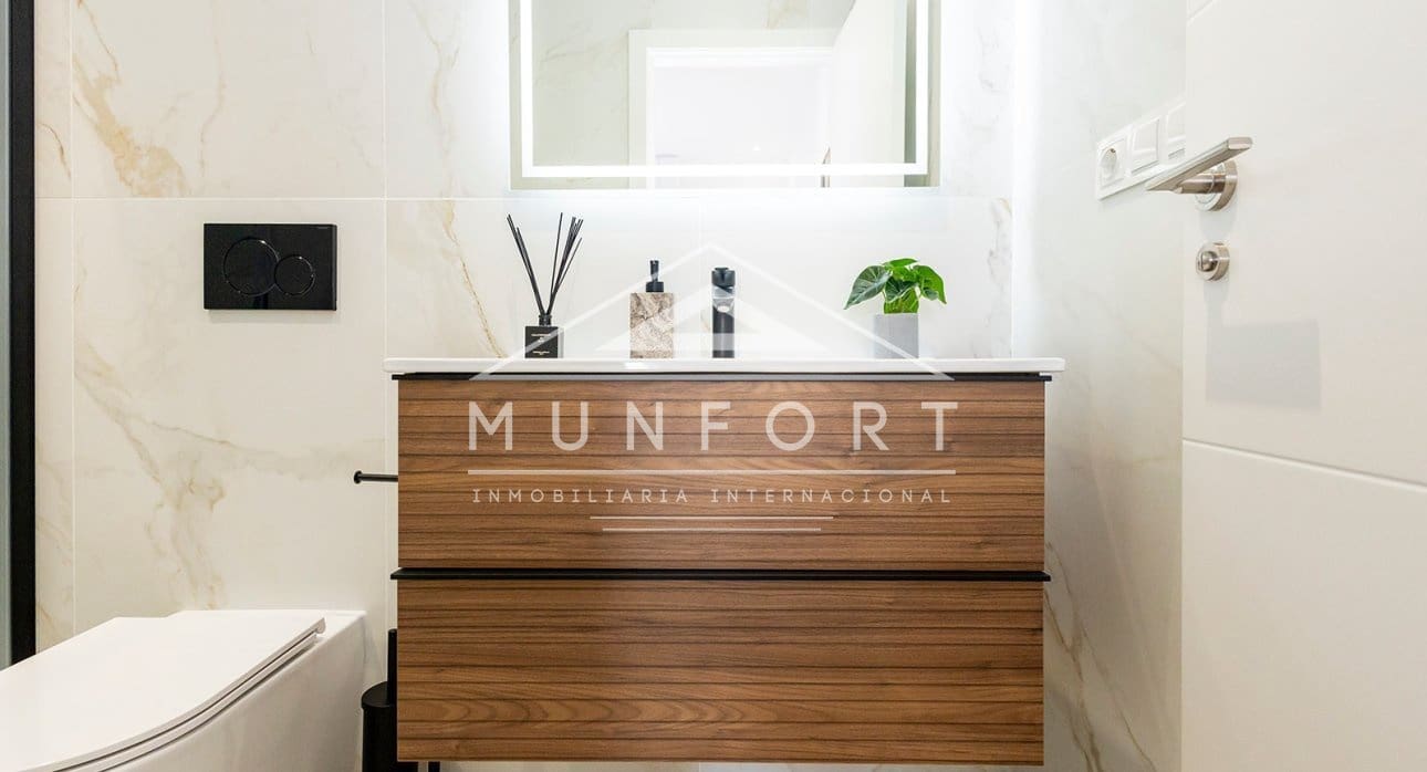 2 slaapkamer Huis te koop in Orihuela met zwembad - € 351.000 (Ref: 9465980)