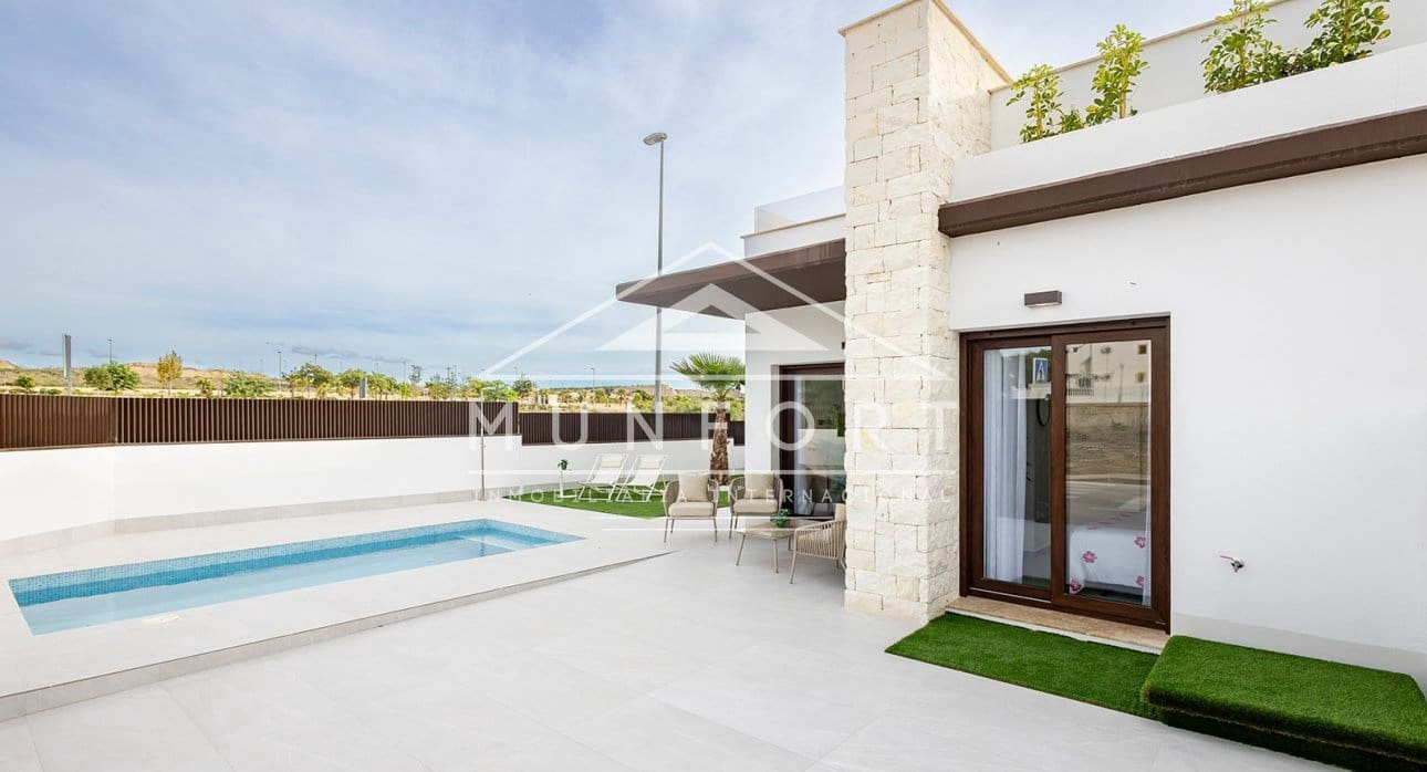 2 slaapkamer Huis te koop in Orihuela met zwembad - € 351.000 (Ref: 9465980)