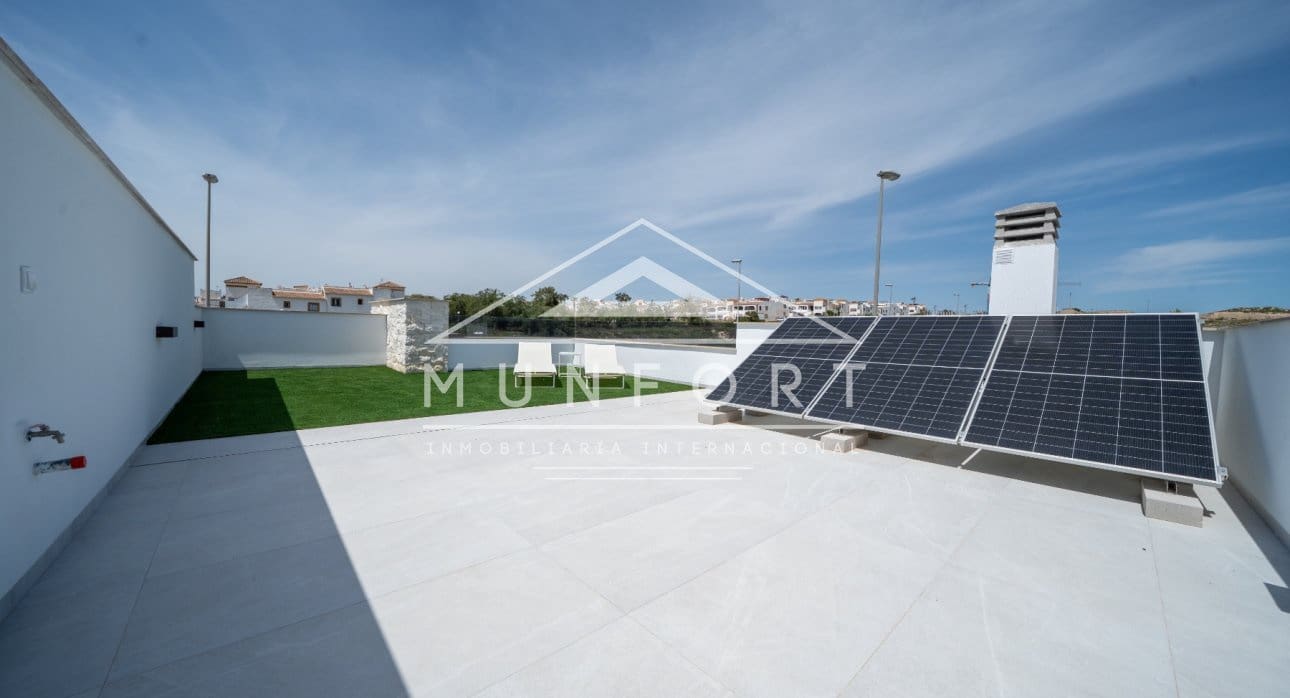 2 chambre Maison de Ville à vendre à Orihuela avec piscine - 351 000 € (Ref: 9465980)