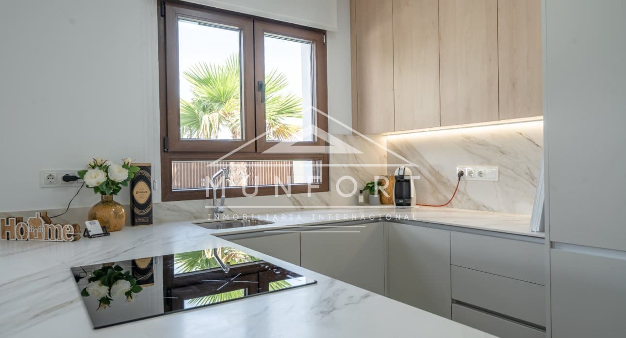 2 chambre Maison de Ville à vendre à Orihuela avec piscine - 351 000 € (Ref: 9465980)