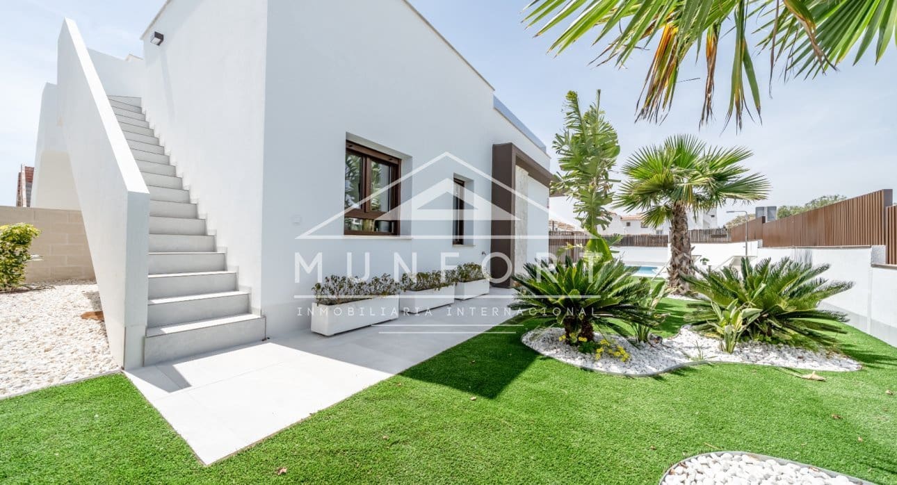 2 chambre Maison de Ville à vendre à Orihuela avec piscine - 351 000 € (Ref: 9465980)