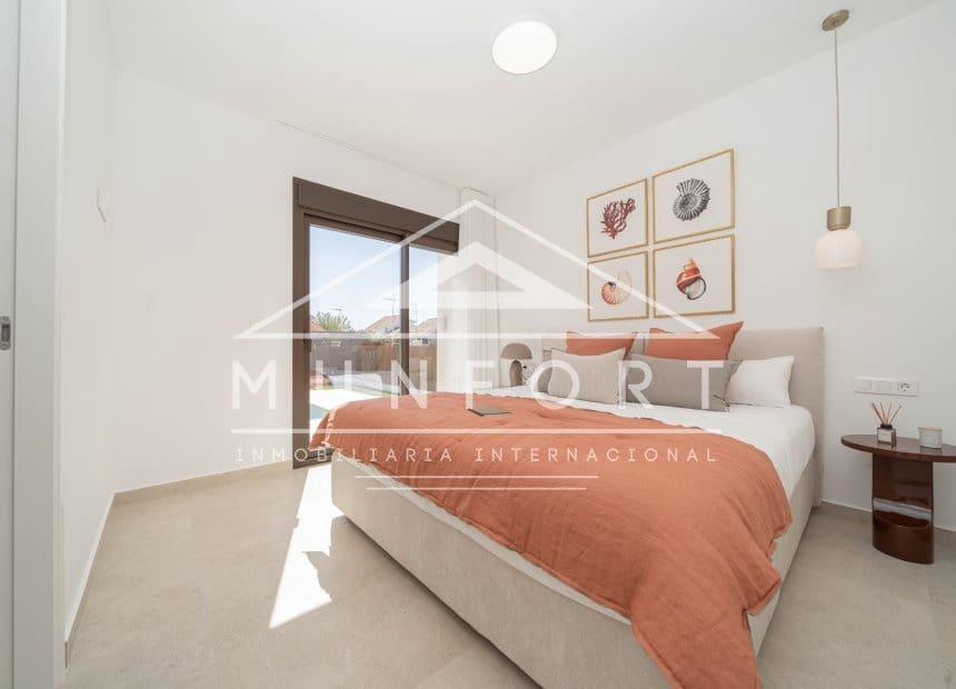 3 bedroom Villa for sale in Algorfa with pool garage - € 589,900 (Ref: 9467638)