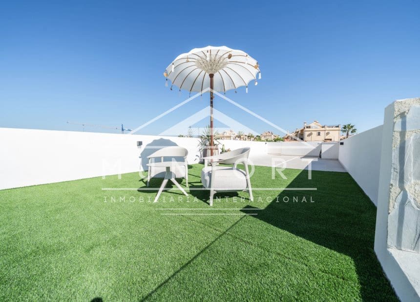 3 bedroom Villa for sale in Algorfa with pool garage - € 589,900 (Ref: 9467638)