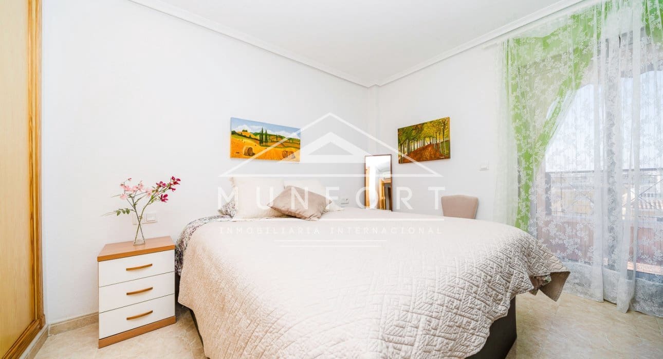 3 sypialnia Penthouse na sprzedaż w La Zenia z basenem - 349 000 € (Ref: 9471512)