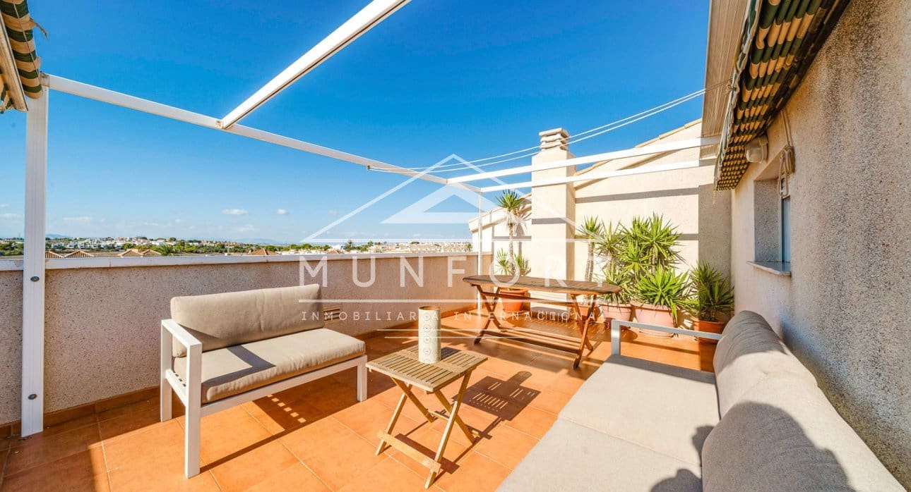 3 sypialnia Penthouse na sprzedaż w La Zenia z basenem - 349 000 € (Ref: 9471512)