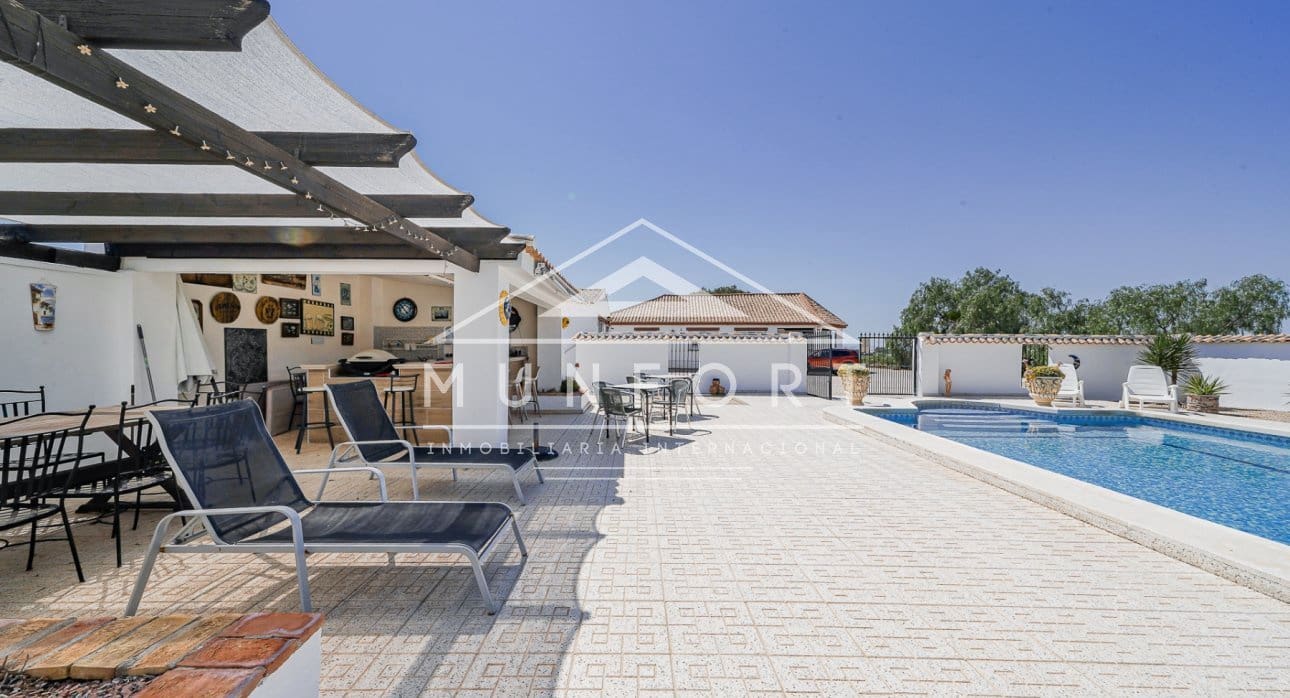 4 sovrum Kommersiell till salu i Gea y Truyols med pool - 895 000 € (Ref: 9471513)