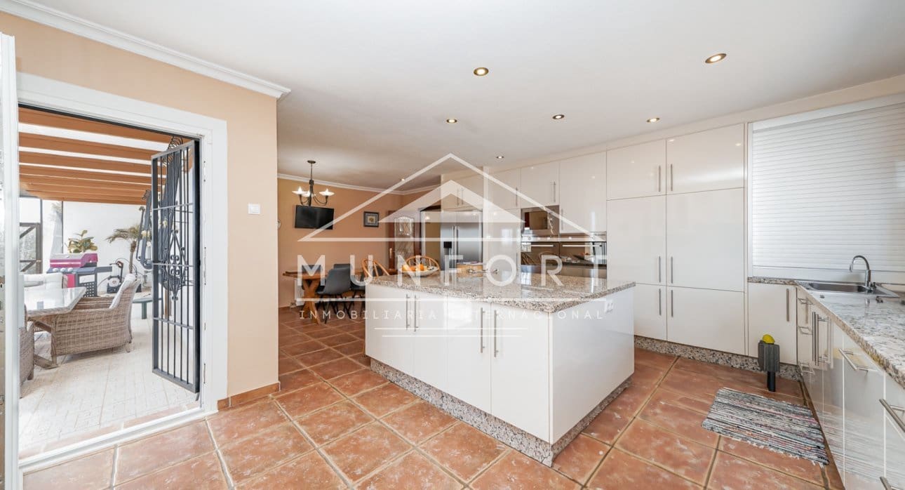 Chalet de 4 habitaciones en Gea y Truyols en venta con piscina - 895.000 € (Ref: 9471514)