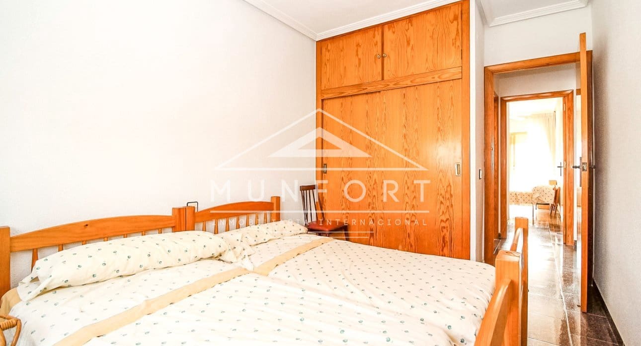 Casa de 5 habitaciones en Torre de la Horadada en venta - 360.000 € (Ref: 9473223)