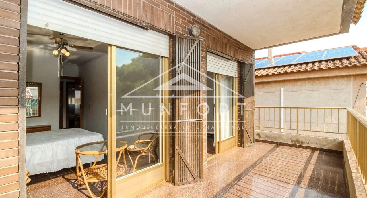 Casa de 5 habitaciones en Torre de la Horadada en venta - 360.000 € (Ref: 9473223)