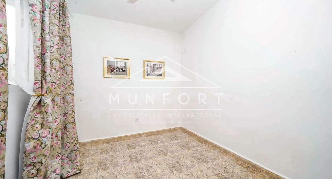 Casa de 2 habitaciones en Los Nietos en venta - 195.000 € (Ref: 9475656)