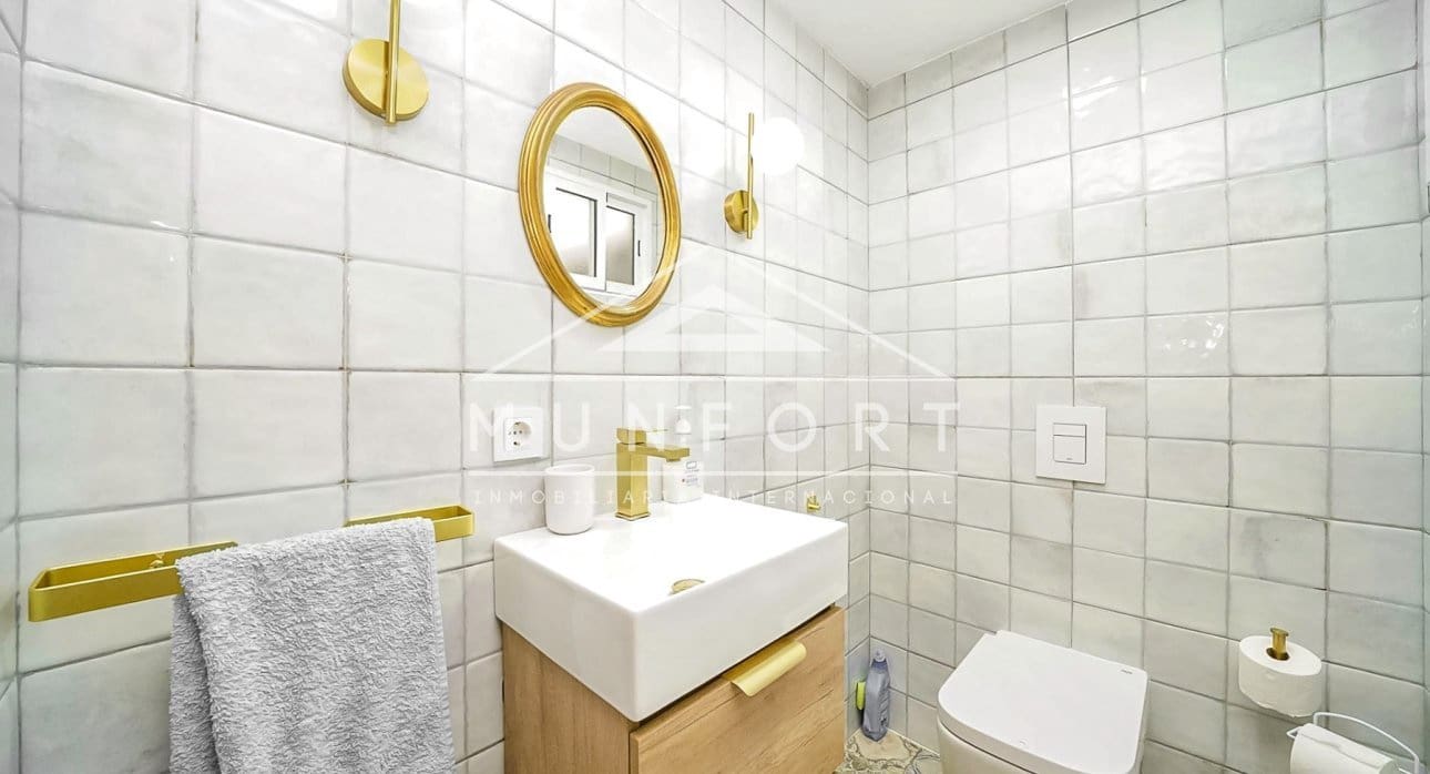 Casa de 2 habitaciones en Los Nietos en venta - 195.000 € (Ref: 9475656)