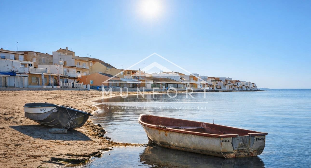 Casa de 2 habitaciones en Los Nietos en venta - 195.000 € (Ref: 9475656)