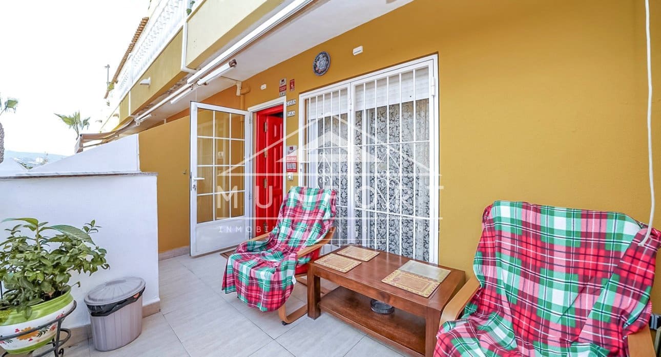 Casa de 2 habitaciones en Los Nietos en venta - 195.000 € (Ref: 9475656)