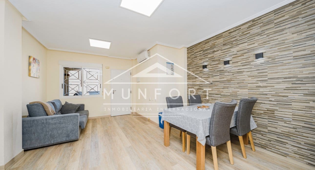 2 chambre Bungalow à vendre à Torrevieja avec piscine - 199 000 € (Ref: 9480710)