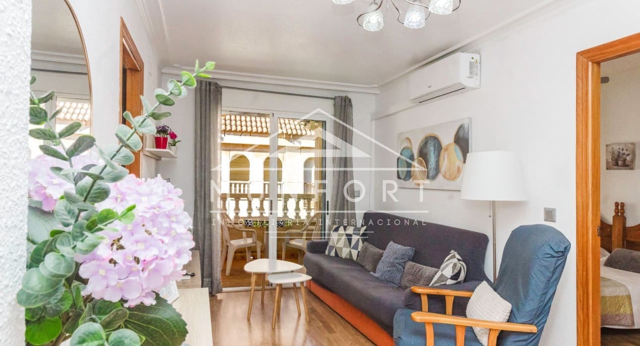 2 slaapkamer Appartement te koop in Torrevieja - € 169.000 (Ref: 9480711)