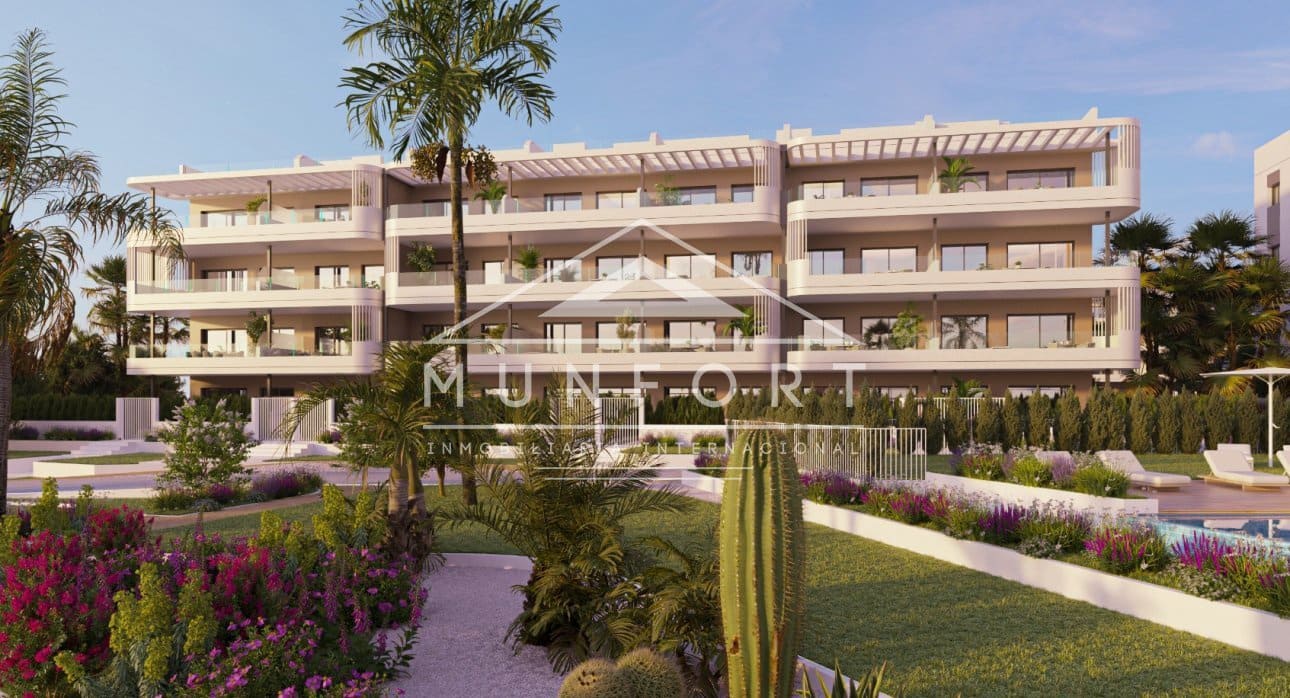 2 makuuhuone Huoneisto myytävänä paikassa Torrevieja mukana uima-altaan - 280 000 € (Ref: 9481544)