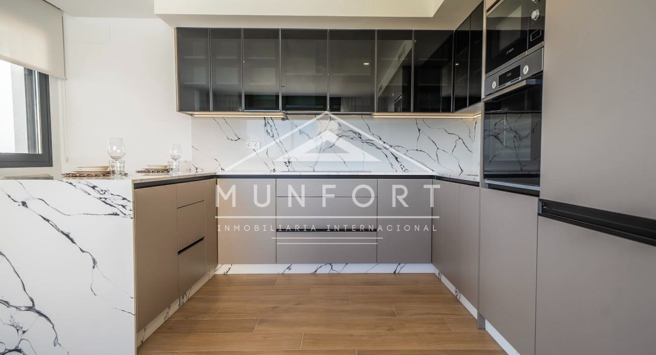 Casa de 3 habitaciones en Algorfa en venta con piscina - 465.000 € (Ref: 9483193)