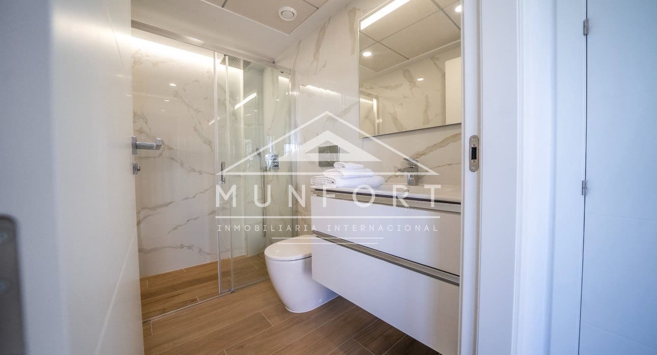 Casa de 3 habitaciones en Algorfa en venta con piscina - 465.000 € (Ref: 9483193)