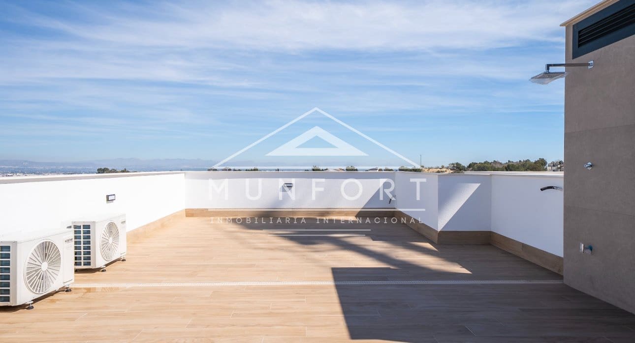 Casa de 3 habitaciones en Algorfa en venta con piscina - 465.000 € (Ref: 9483193)