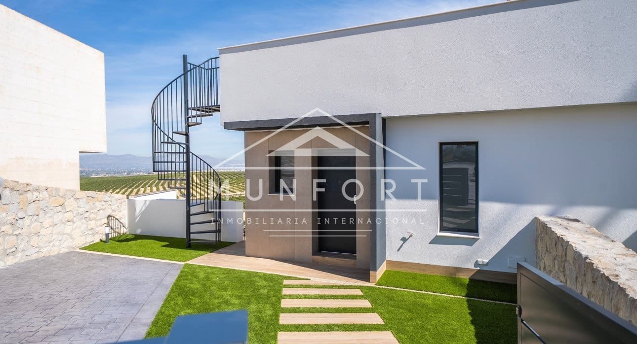 Casa de 3 habitaciones en Algorfa en venta con piscina - 465.000 € (Ref: 9483193)