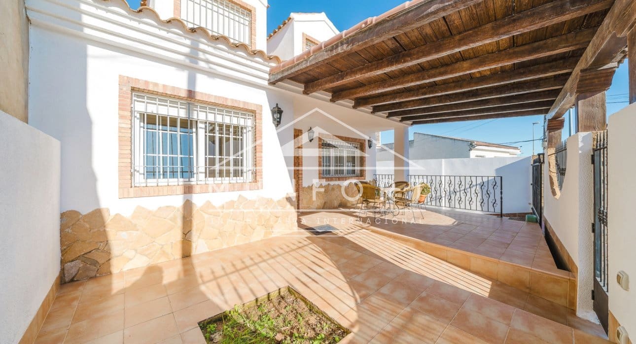 Pareado de 3 habitaciones en Balsicas en venta - 259.000 € (Ref: 9487215)