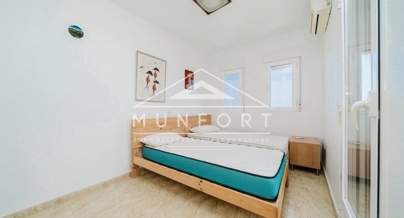 4 soveværelse Villa til salg i Los Urrutias med swimmingpool - € 259.900 (Ref: 9489808)