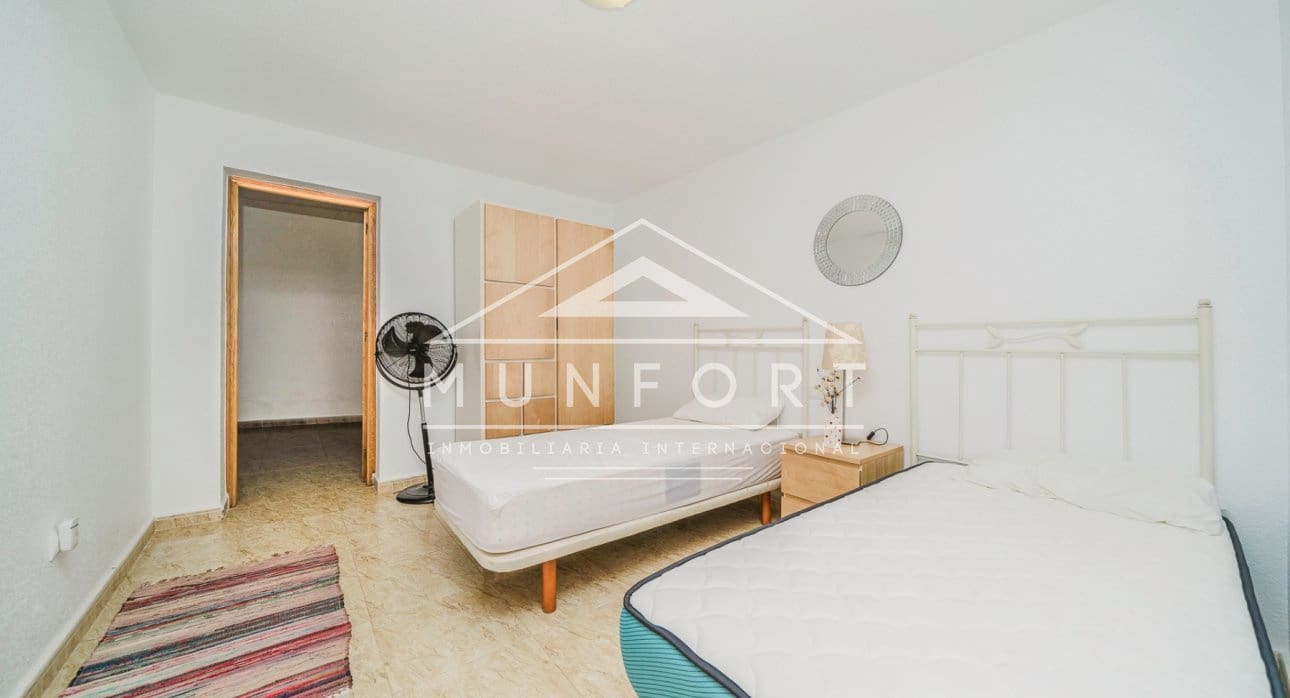 4 soveværelse Villa til salg i Los Urrutias med swimmingpool - € 259.900 (Ref: 9489808)