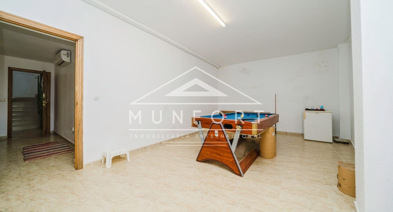 4 soveværelse Villa til salg i Los Urrutias med swimmingpool - € 259.900 (Ref: 9489808)