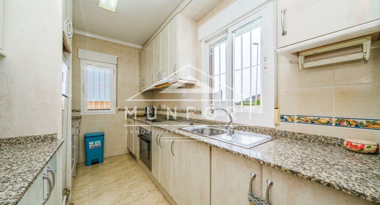 4 soveværelse Villa til salg i Los Urrutias med swimmingpool - € 259.900 (Ref: 9489808)