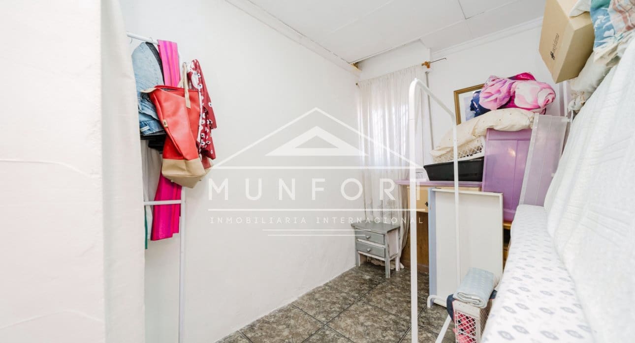 2 soveværelse Erhverv til salg i Torrevieja med swimmingpool - € 149.000 (Ref: 9503122)