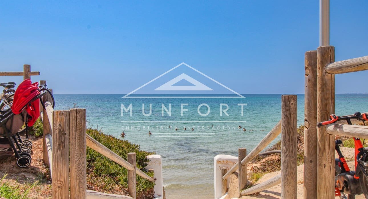 Building Plot for sale in Pilar de la Horadada - € 360,000 (Ref: 9510151)