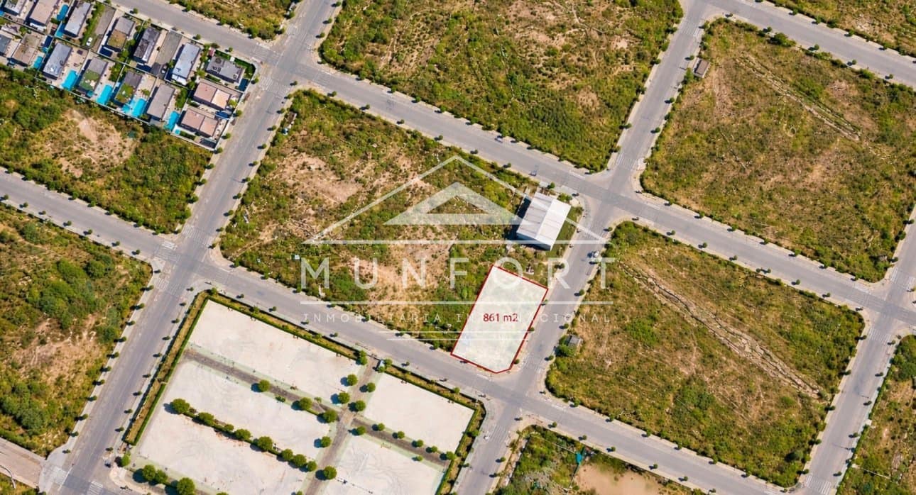 Building Plot for sale in Pilar de la Horadada - € 360,000 (Ref: 9510151)