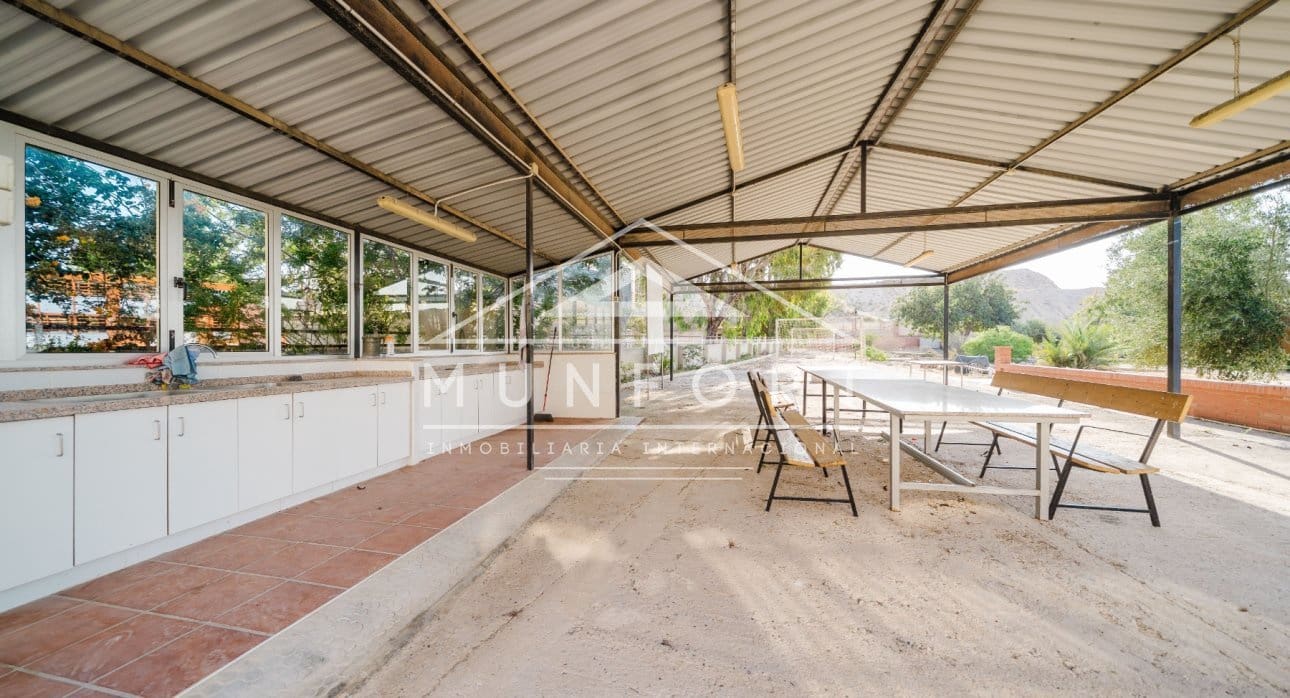 Commercial for sale in Alicante / Alacant city - € 2,600,000 (Ref: 9510153)