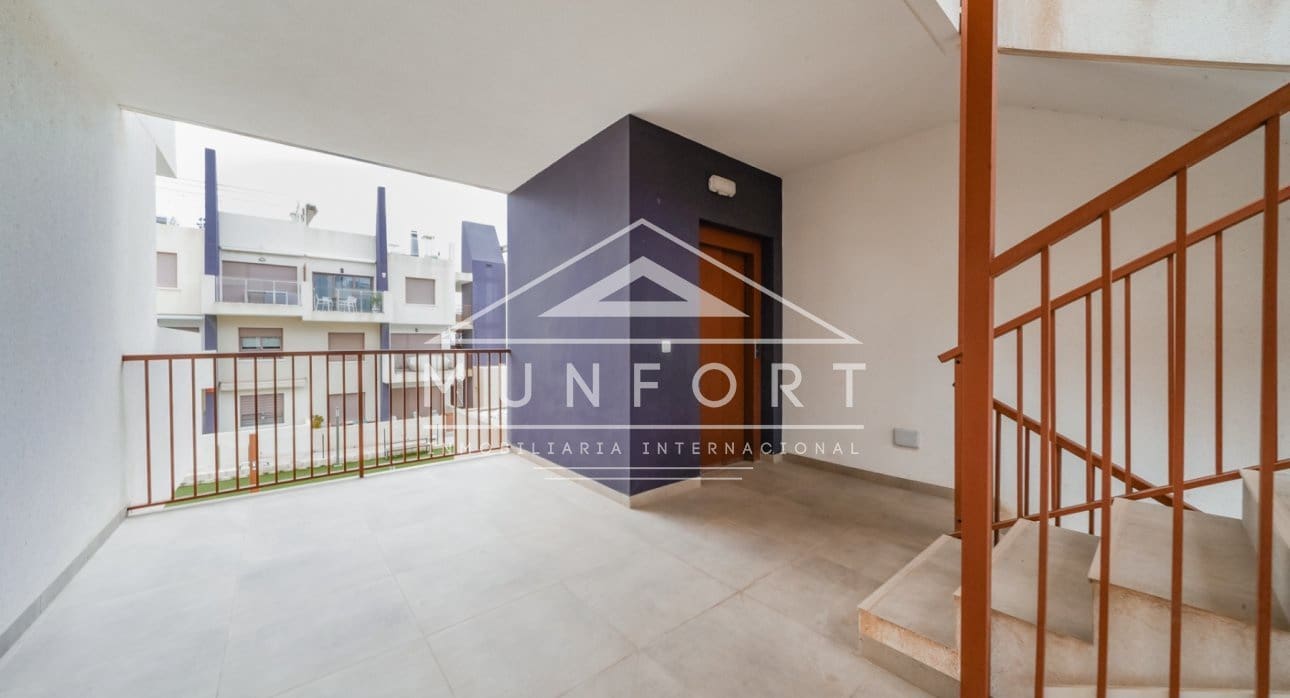 2 bedroom Apartment for sale in Torre de la Horadada with pool - € 329,900 (Ref: 9511442)