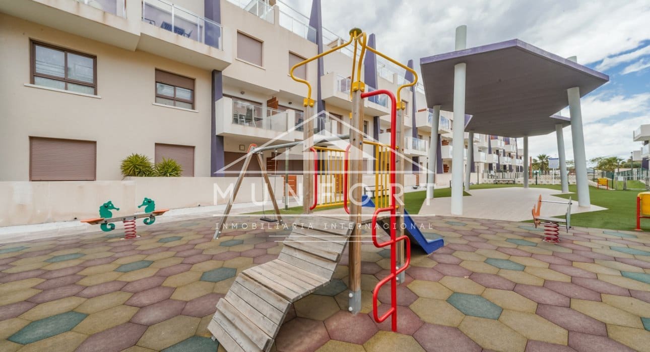 2 bedroom Apartment for sale in Torre de la Horadada with pool - € 329,900 (Ref: 9511442)