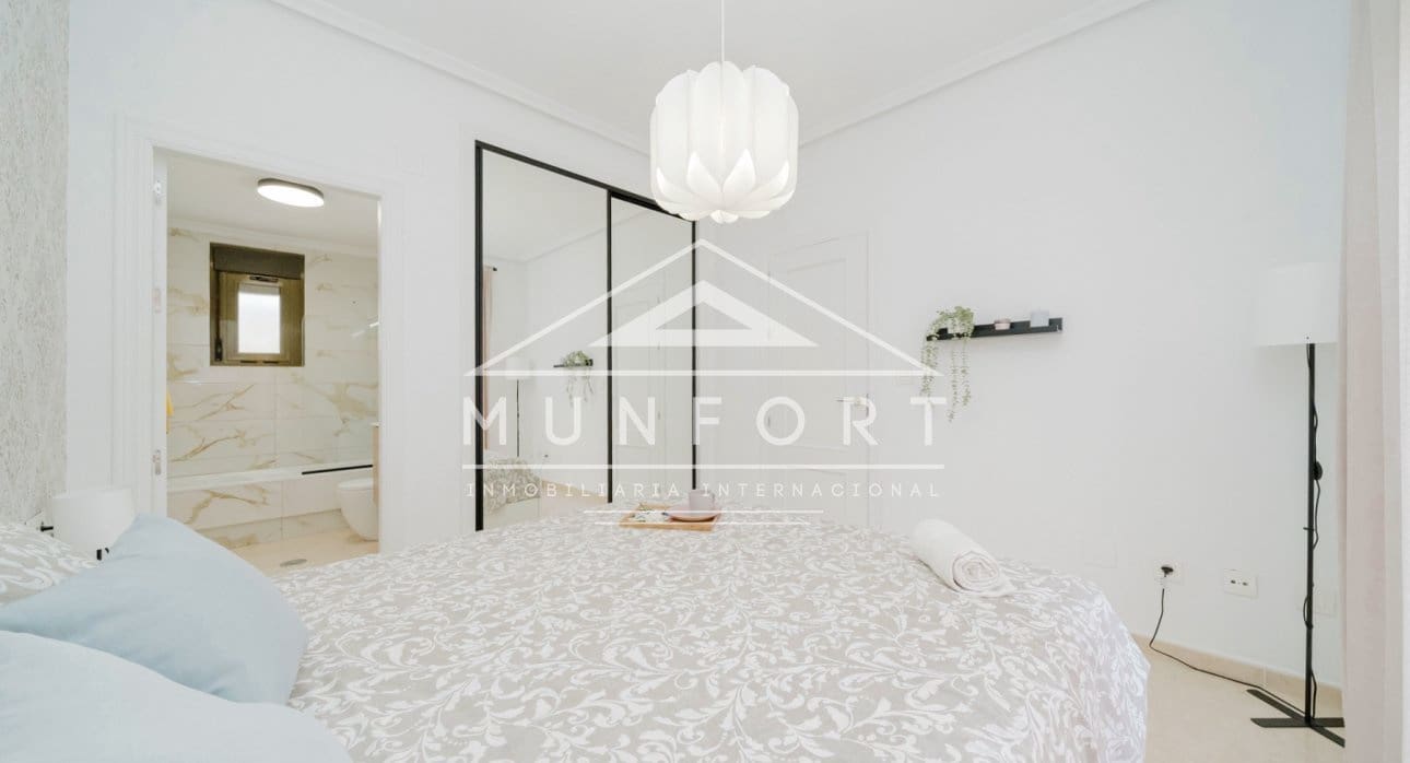 3 Zimmer Reihenhaus zu verkaufen in San Miguel de Salinas mit Pool - 229.000 € (Ref: 9511443)