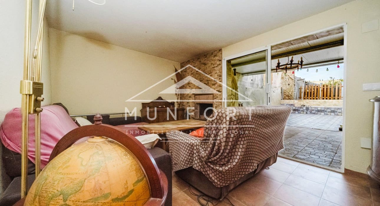 2 bedroom Villa for sale in Los Montesinos with pool - € 129,900 (Ref: 9516217)